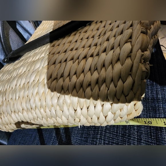 Borghese Large straw jute shoulder bag brown white pinstriped inside - Picture 9 of 10